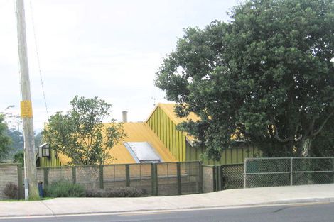 Photo of property in 313 Don Buck Road, Massey, Auckland, 0614