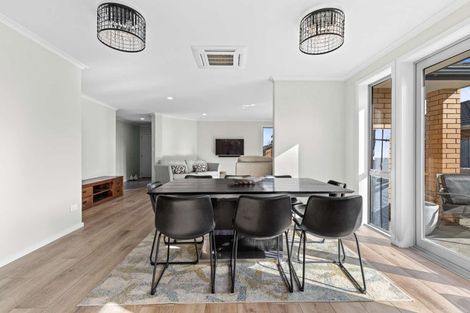 Photo of property in 49 Gibson Place, Papamoa Beach, Papamoa, 3118