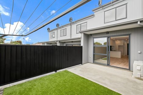 Photo of property in 4/28 Matapouri Road, Mangere Bridge, Auckland, 2022