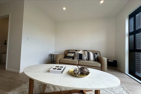 Photo of property in 62 Rauemi Way, Te Atatu South, Auckland, 0610