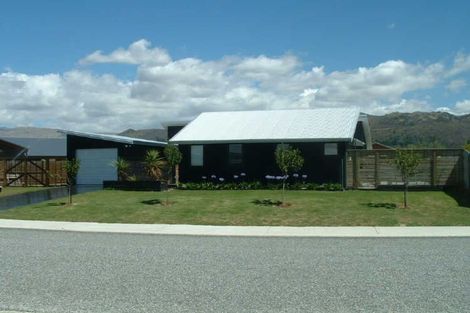 Photo of property in 38 Albert Drive, Clyde, 9330