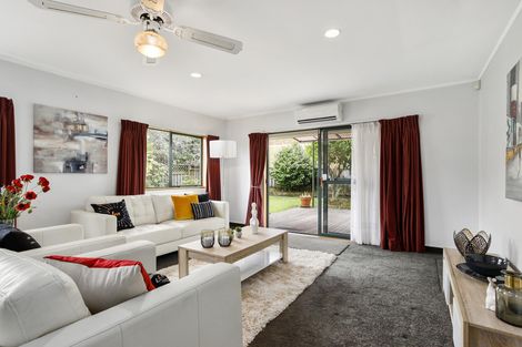 Photo of property in 4 Parker Avenue, New Lynn, Auckland, 0600