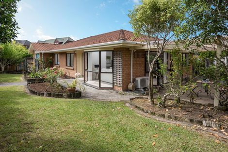 Photo of property in 2/2 Channing Crescent, Botany Downs, Auckland, 2010