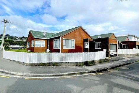 Photo of property in 1 Takatimu Way, Johnsonville, Wellington, 6037