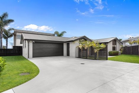 Photo of property in 75a Rototuna Road, Rototuna, Hamilton, 3210