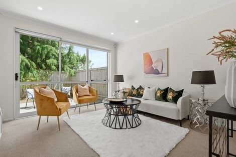 Photo of property in 19 Matairangi Avenue, Totara Heights, Auckland, 2105