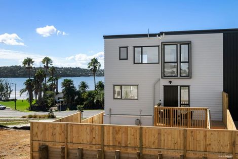 Photo of property in 48 Observation Green, Hobsonville, Auckland, 0616