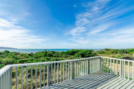 Photo of property in 245 Manly Street, Paraparaumu Beach, Paraparaumu, 5032