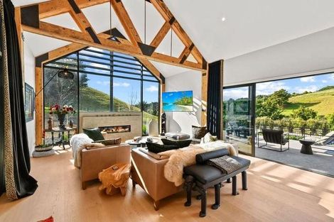 Photo of property in 80 Papakura-clevedon Road, Clevedon, 2582