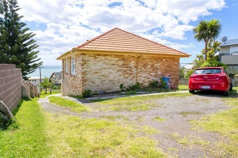 Photo of property in 93 Town Point Road, Maketu, 3189