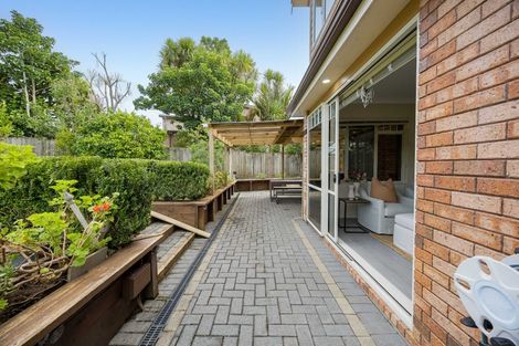 Photo of property in 23 South Kensington Way, Henderson, Auckland, 0612