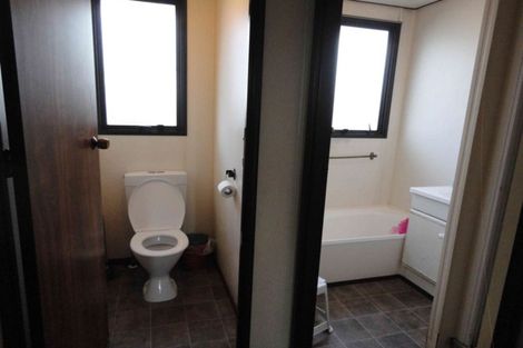 Photo of property in 1/15 Starforth Place, Henderson, Auckland, 0612