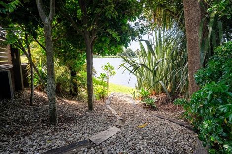 Photo of property in 3 Mcgregor Place, Paraparaumu, 5032