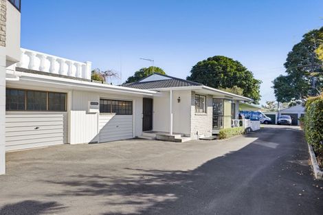 Photo of property in 1/5 Selwyn Street, Lower Vogeltown, New Plymouth, 4310