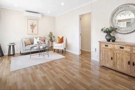 Photo of property in 12 Lissleton Drive, East Tamaki, Auckland, 2013