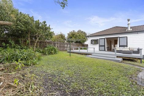 Photo of property in 91 Santiago Crescent, Unsworth Heights, Auckland, 0632