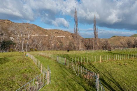 Photo of property in 60 River Road, Otane, Waipawa, 4271