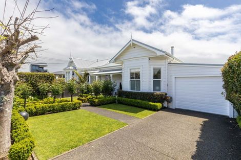Photo of property in 122 Hine Street, New Plymouth, 4310