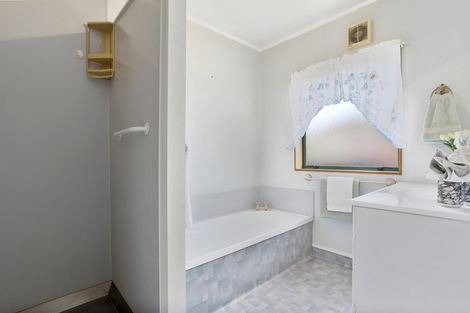 Photo of property in 4 Parker Avenue, New Lynn, Auckland, 0600