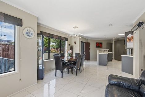Photo of property in 2a Wallath Road, Westown, New Plymouth, 4310