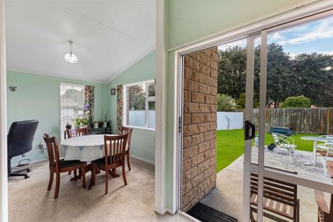 Photo of property in 43a Sandspit Road, Waiuku, 2123