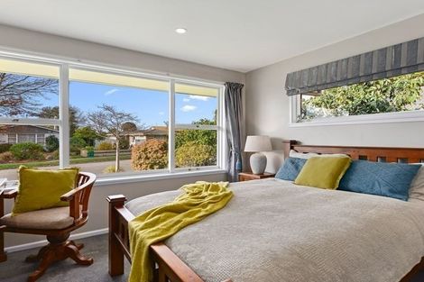 Photo of property in 43 Glenharrow Avenue, Avonhead, Christchurch, 8042