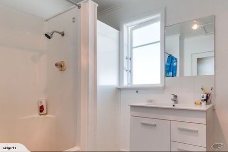 Photo of property in 184 Gloucester Street, Taradale, Napier, 4112