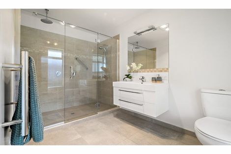 Photo of property in 1 Carradale Avenue, Broomfield, Christchurch, 8042