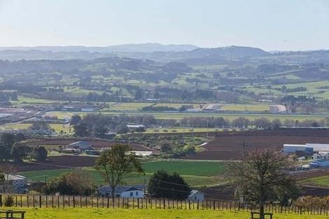 Photo of property in 27 Piripono Crescent, Pukekohe, 2120