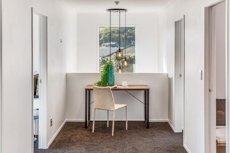 Photo of property in 26 Kilkelly Close, Tawa, Wellington, 5028