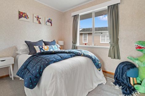 Photo of property in 7 Madden Place, Solway, Masterton, 5810