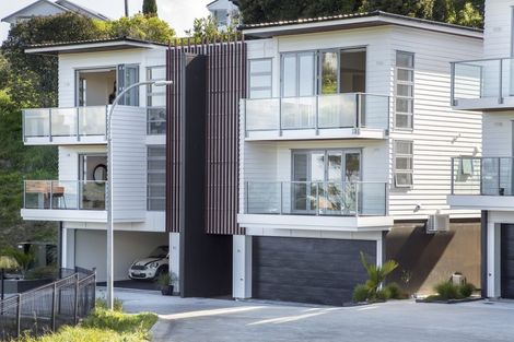 Photo of property in 8a Huka Road, Birkenhead, Auckland, 0626