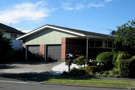 Photo of property in 36 Harrowdale Drive, Avonhead, Christchurch, 8042
