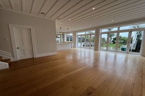 Photo of property in 82 Calliope Road, Stanley Point, Auckland, 0624