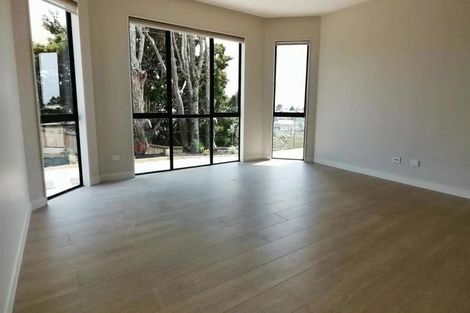 Photo of property in 30 Spyglass Street, Red Beach, 0932