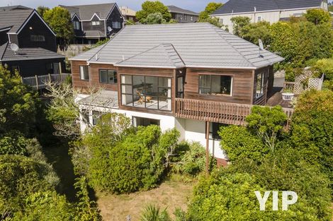 Photo of property in 10 Ellwood Place, Churton Park, Wellington, 6037