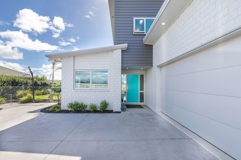 Photo of property in 63 Tapu Road, Huapai, Kumeu, 0810