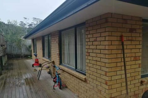 Photo of property in 3 Marbella Crescent, Oteha, Auckland, 0632