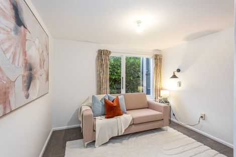 Photo of property in 320b Avonhead Road, Avonhead, Christchurch, 8042