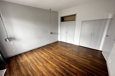 Photo of property in 1/6 Anne Road, Hillcrest, Auckland, 0627