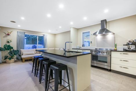Photo of property in 37 Nelson Avenue, Aotea, Porirua, 5024