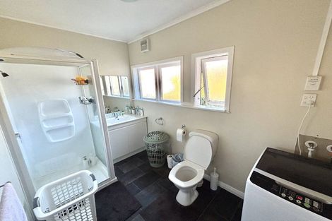 Photo of property in 38 Hinau Street, Tawa, Wellington, 5028