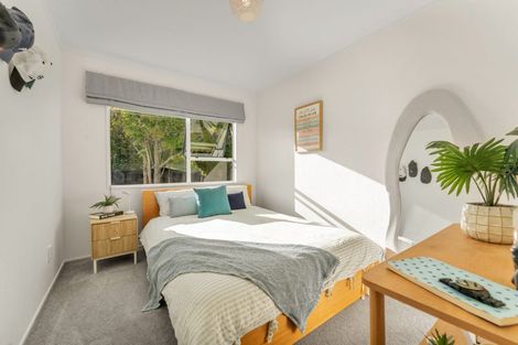 Photo of property in 1/28 Noeleen Street, Glenfield, Auckland, 0629