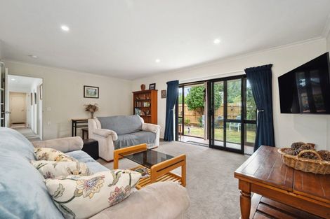 Photo of property in 7 Kathleen Place, Rainbow Point, Taupo, 3330