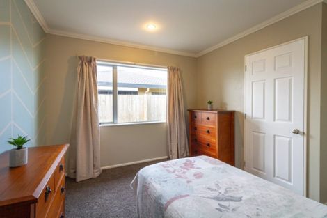 Photo of property in 174 Schnell Drive, Kelvin Grove, Palmerston North, 4414