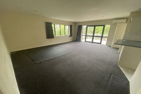 Photo of property in 4 Leadley Lane, Tawa, Wellington, 5028