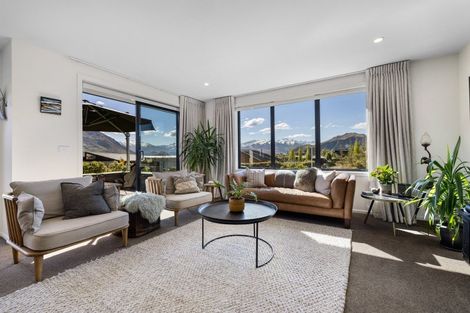 Photo of property in 12 Kereru Crescent, Wanaka, 9305