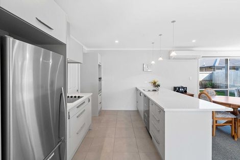 Photo of property in 21 Bradwell Crescent, Halswell, Christchurch, 8025