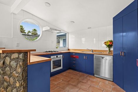 Photo of property in 285 Clifton Road, Te Awanga, 4102