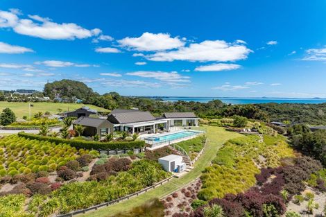 Photo of property in 30 Richmond Road, Mangonui, 0420
